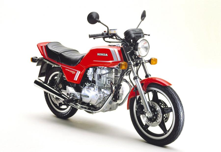 Honda CB250 Super Hawk